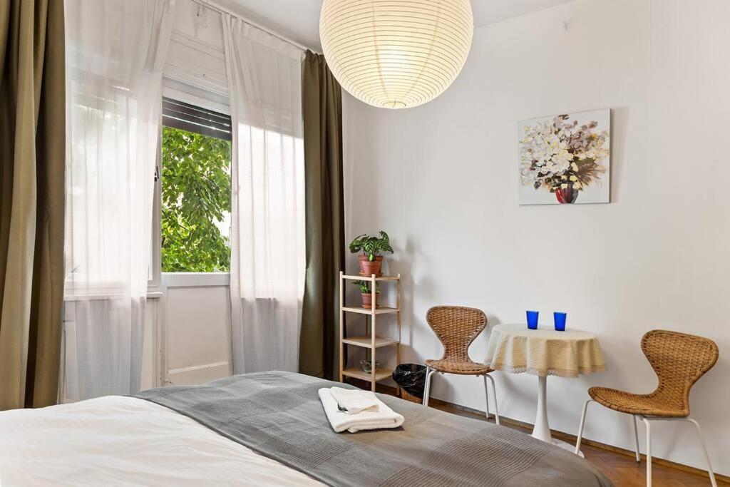Ultra-Central University Square Apartament Apartament Bucureşti Eksteriør bilde